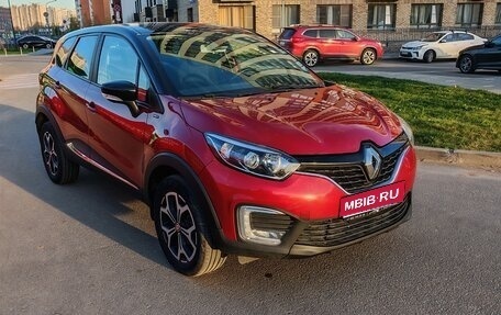 Renault Kaptur I рестайлинг, 2019 год, 1 300 000 рублей, 1 фотография
