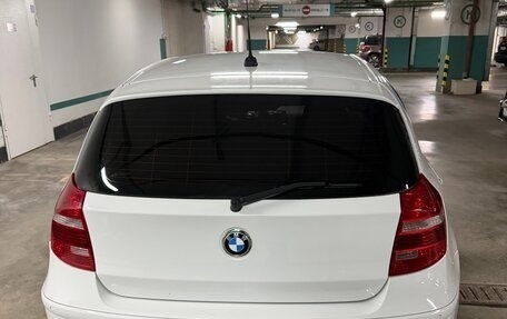 BMW 1 серия, 2010 год, 1 100 000 рублей, 3 фотография