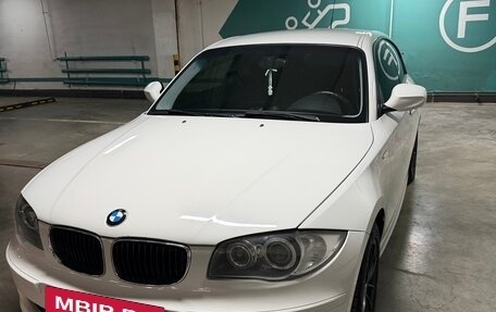 BMW 1 серия, 2010 год, 1 100 000 рублей, 2 фотография
