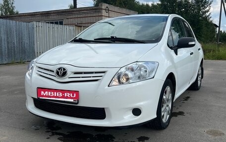 Toyota Auris II, 2012 год, 750 000 рублей, 3 фотография