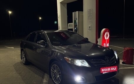 Toyota Camry, 2010 год, 1 080 000 рублей, 3 фотография
