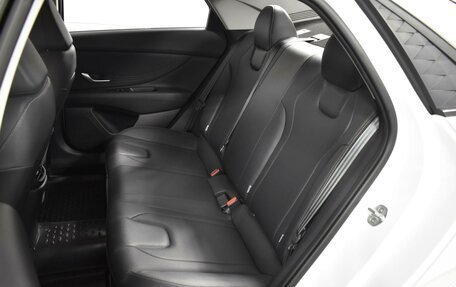 Hyundai Elantra, 2023 год, 2 273 300 рублей, 9 фотография