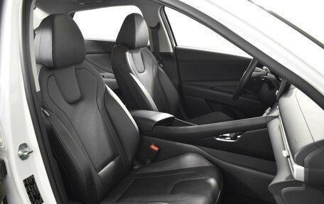 Hyundai Elantra, 2023 год, 2 273 300 рублей, 8 фотография