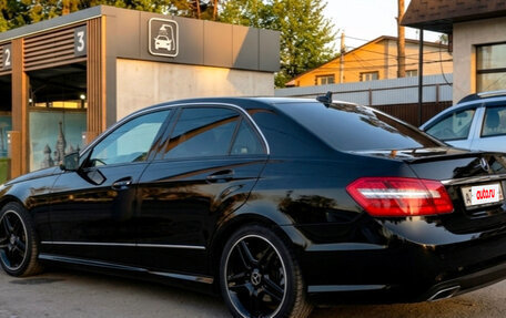 Mercedes-Benz E-Класс, 2011 год, 1 590 000 рублей, 2 фотография