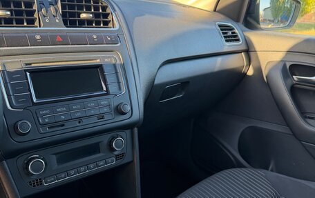 Volkswagen Polo VI (EU Market), 2013 год, 900 000 рублей, 4 фотография
