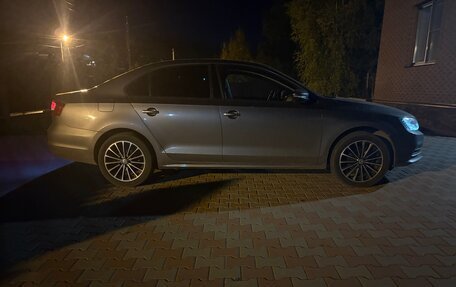 Volkswagen Jetta VII, 2015 год, 1 325 000 рублей, 4 фотография