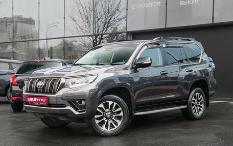 Toyota Land Cruiser Prado 150 рестайлинг, 2022 год, 6 750 000 рублей, 1 фотография