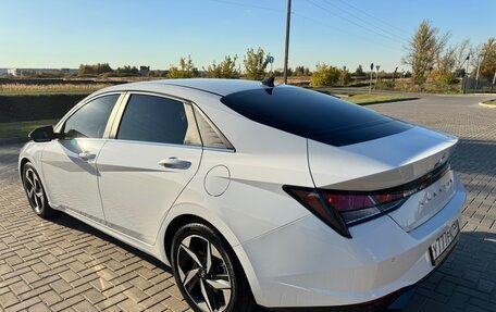 Hyundai Elantra, 2023 год, 1 830 000 рублей, 3 фотография