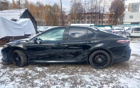 Toyota Camry, 2020 год, 2 250 000 рублей, 2 фотография