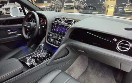 Bentley Bentayga I, 2024 год, 24 757 084 рублей, 8 фотография