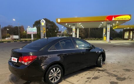 Chevrolet Cruze II, 2010 год, 525 000 рублей, 3 фотография