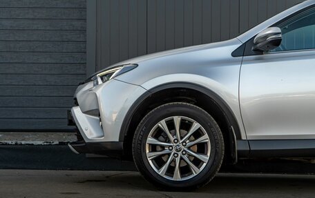 Toyota RAV4, 2018 год, 2 600 000 рублей, 7 фотография