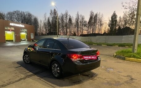 Chevrolet Cruze II, 2010 год, 525 000 рублей, 4 фотография