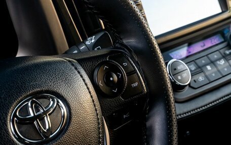 Toyota RAV4, 2018 год, 2 600 000 рублей, 18 фотография