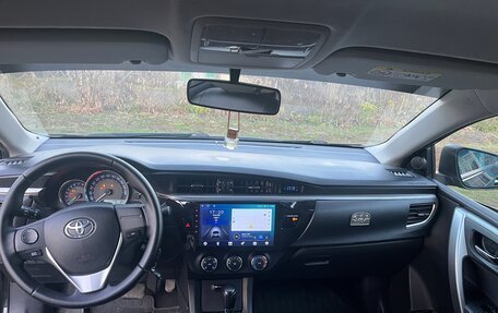 Toyota Corolla, 2013 год, 1 190 000 рублей, 2 фотография