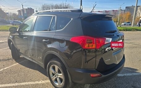 Toyota RAV4, 2015 год, 1 700 000 рублей, 4 фотография