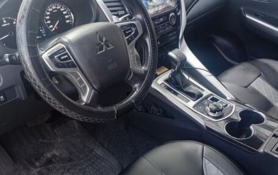 Mitsubishi Pajero Sport III рестайлинг, 2017 год, 2 600 000 рублей, 1 фотография