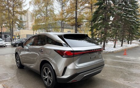 Lexus RX IV рестайлинг, 2025 год, 7 050 000 рублей, 4 фотография