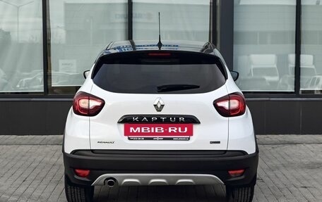 Renault Kaptur I рестайлинг, 2017 год, 1 649 000 рублей, 4 фотография