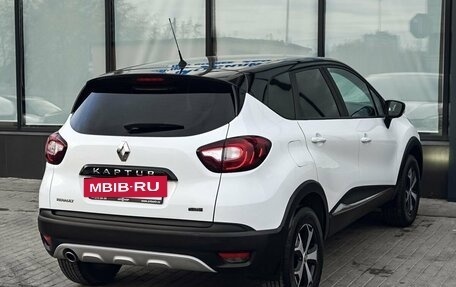 Renault Kaptur I рестайлинг, 2017 год, 1 649 000 рублей, 5 фотография