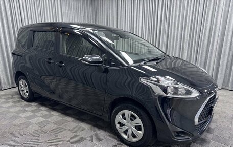 Toyota Sienta II, 2020 год, 1 450 000 рублей, 2 фотография