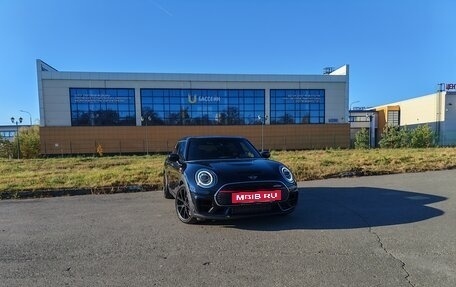 MINI Clubman, 2020 год, 3 900 000 рублей, 2 фотография