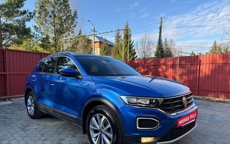 Volkswagen T-Roc I, 2020 год, 2 790 000 рублей, 2 фотография