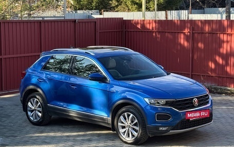 Volkswagen T-Roc I, 2020 год, 2 790 000 рублей, 9 фотография