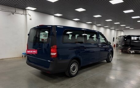 Mercedes-Benz Vito, 2018 год, 2 950 000 рублей, 2 фотография