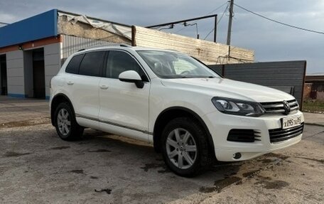 Volkswagen Touareg III, 2011 год, 2 350 000 рублей, 6 фотография