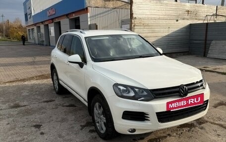 Volkswagen Touareg III, 2011 год, 2 350 000 рублей, 7 фотография