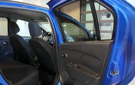 Renault Logan II, 2015 год, 680 000 рублей, 17 фотография