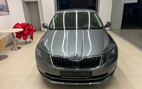 Skoda Octavia, 2019 год, 2 100 000 рублей, 2 фотография