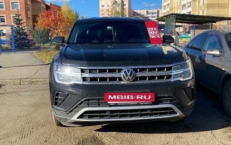 Volkswagen Teramont I, 2022 год, 4 380 000 рублей, 2 фотография