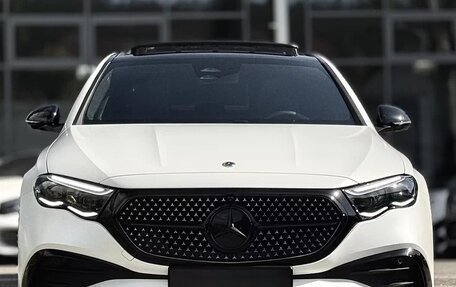Mercedes-Benz E-Класс, 2024 год, 6 100 000 рублей, 3 фотография