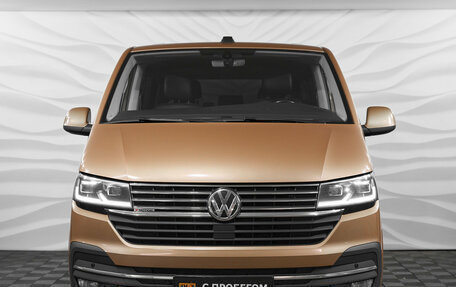 Volkswagen Multivan T6 рестайлинг, 2020 год, 5 599 000 рублей, 2 фотография