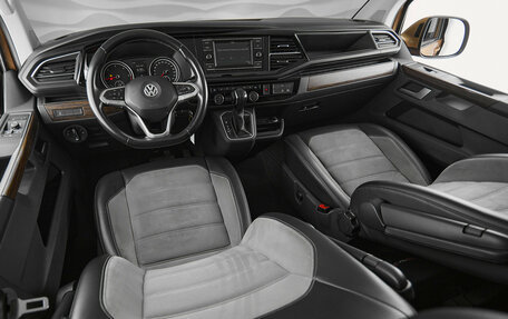 Volkswagen Multivan T6 рестайлинг, 2020 год, 5 599 000 рублей, 8 фотография