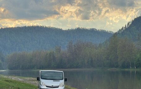 Opel Vivaro A рестайлинг, 2009 год, 1 400 000 рублей, 2 фотография