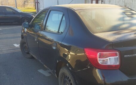Renault Logan II, 2014 год, 300 000 рублей, 2 фотография