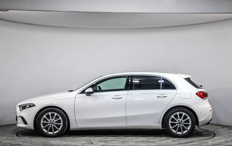 Mercedes-Benz A-Класс, 2018 год, 2 089 777 рублей, 6 фотография