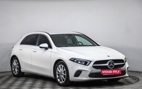 Mercedes-Benz A-Класс, 2018 год, 2 089 777 рублей, 3 фотография