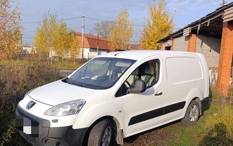 Peugeot Partner II рестайлинг 2, 2010 год, 449 999 рублей, 3 фотография