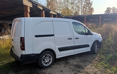 Peugeot Partner II рестайлинг 2, 2010 год, 449 999 рублей, 4 фотография