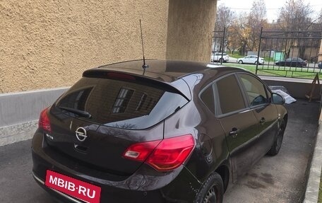 Opel Astra J, 2014 год, 650 000 рублей, 2 фотография