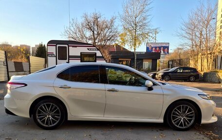 Toyota Camry, 2018 год, 2 580 000 рублей, 5 фотография