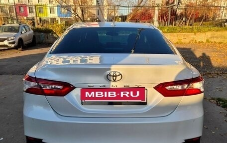 Toyota Camry, 2018 год, 2 580 000 рублей, 7 фотография