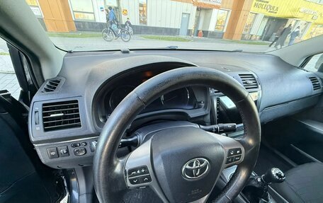 Toyota Avensis III рестайлинг, 2009 год, 790 000 рублей, 8 фотография