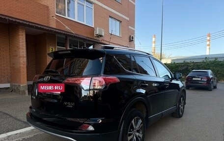 Toyota RAV4, 2018 год, 2 650 000 рублей, 3 фотография