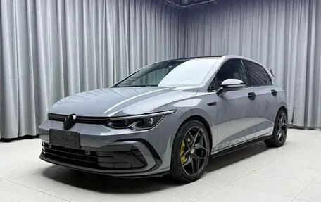 Volkswagen Golf VIII, 2023 год, 2 334 000 рублей, 3 фотография