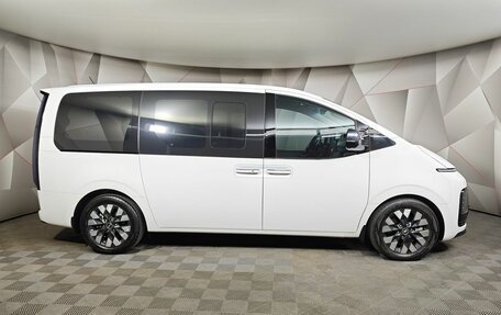 Hyundai Staria, 2021 год, 5 210 000 рублей, 6 фотография
